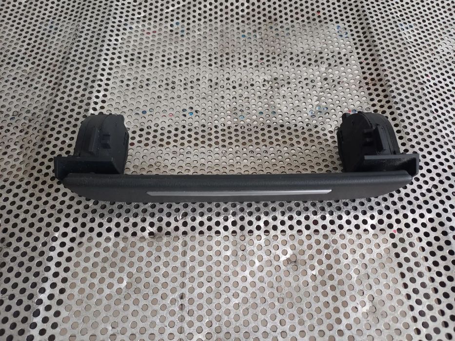 Ornament Unitate Navigatie MMI Bord Audi A8 4H D4 An 2010-2011-2012-2013-2014-2015-2016-2017 Dezmem