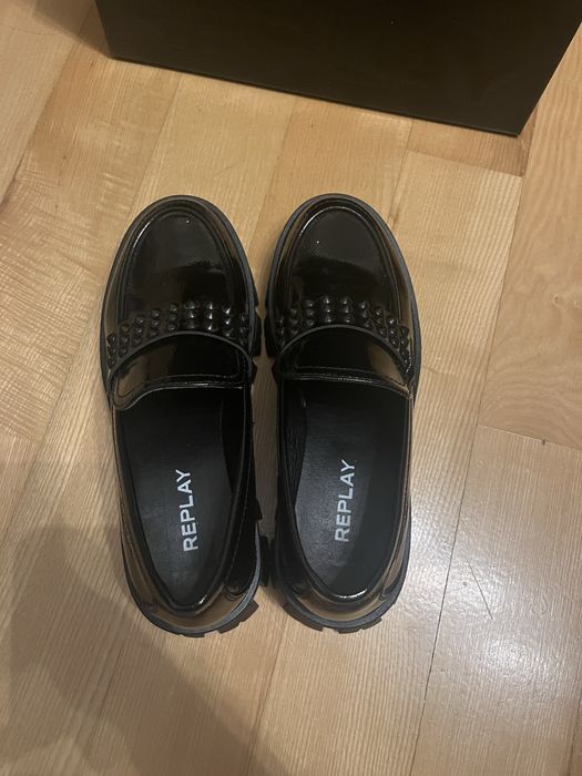 Черни мoкасини на REPLAY