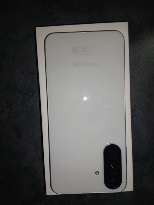 Samsung A56 8/256 Karobka Dakument Garantiyalari bor