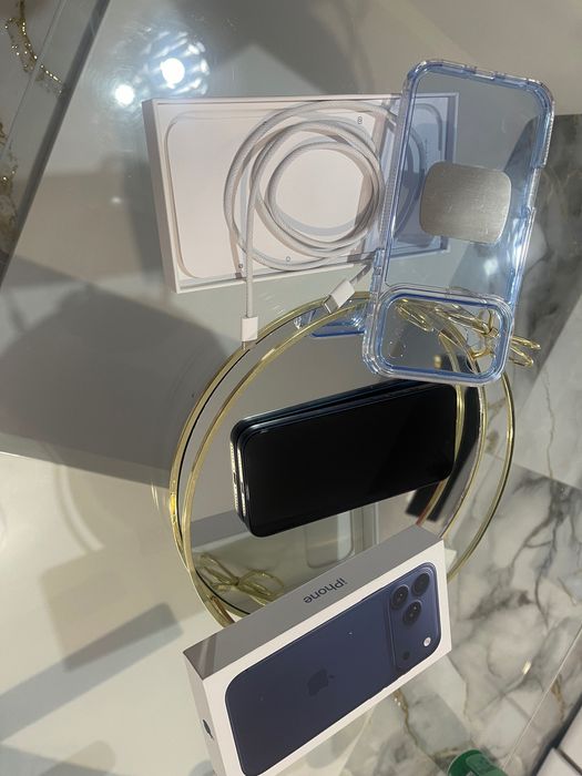 vând iphone 17 pro max deep blue 256 GB