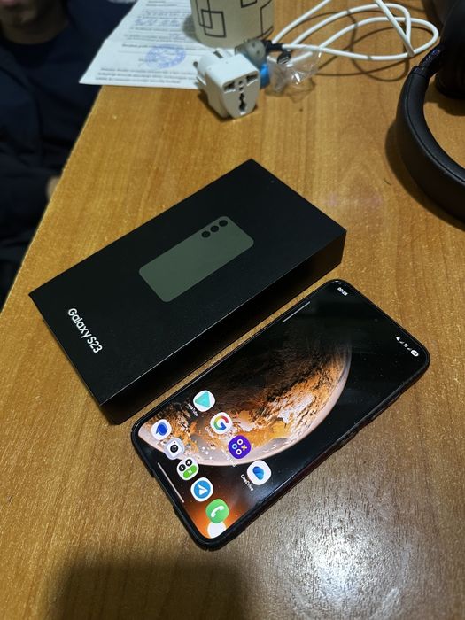 Samsung S23 8/256