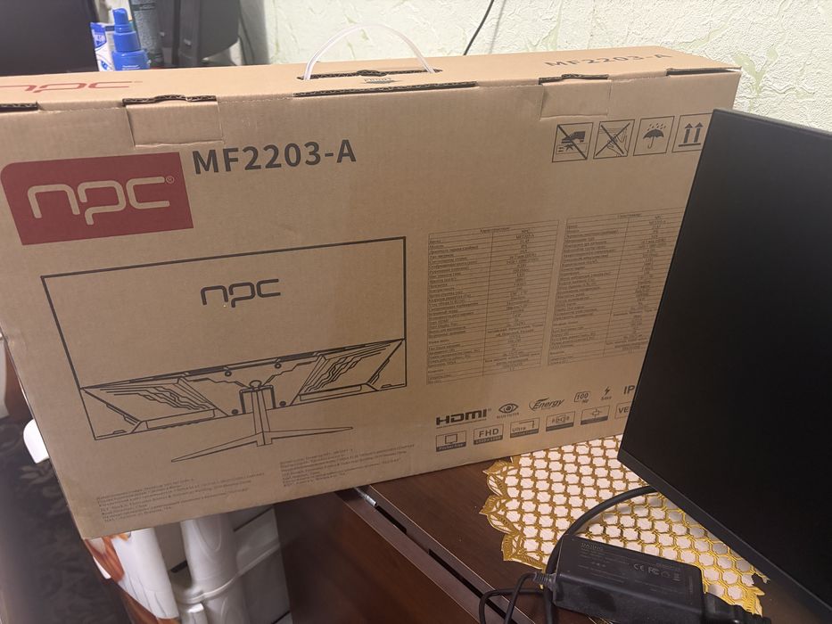 монитор практически новый npc 100hz