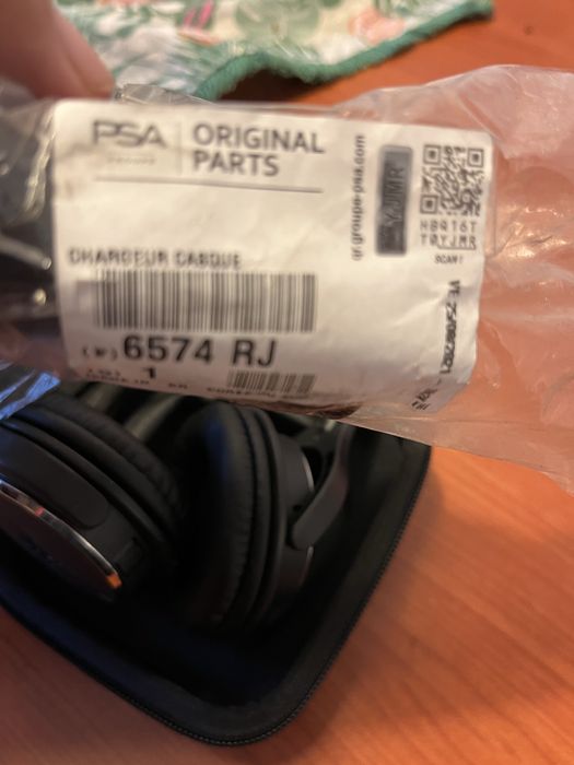 Casti Wireless Peugeot originale compatibile cu 5008 3008