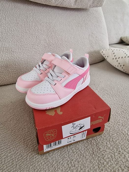 Продам кроссовки для девочки  Puma Rebound V6 Lo AC+ 26 р(ОРИГИНАЛ)