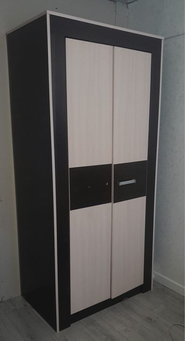 Шкафы для одежды