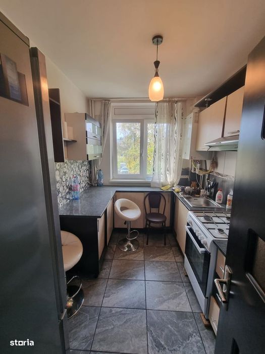 Apartament 3 camere - 58 mp, etaj 1 - Podu Ros