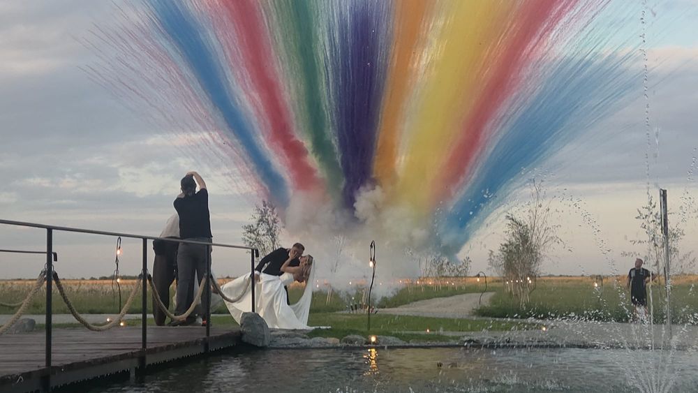 Focuri de artificii autorizate,  Gender reveal, cununie
