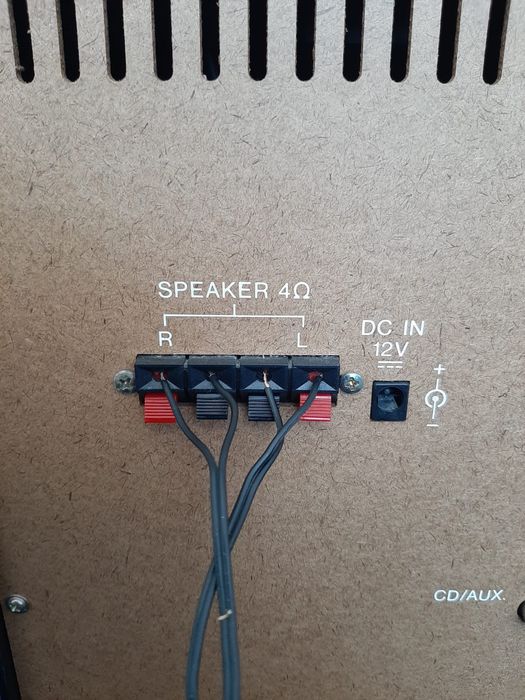 Pickup cu radio si casetofon cu boxe  Telefunken