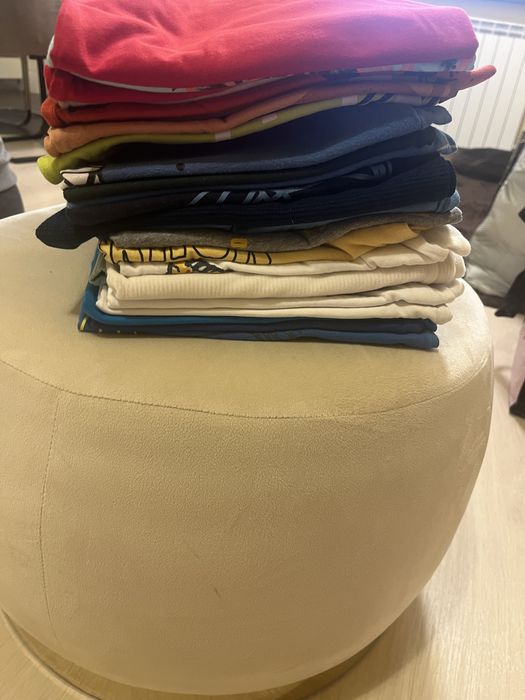 Lot 20 tricouri baieti 12-14 ani, 10 lei buc