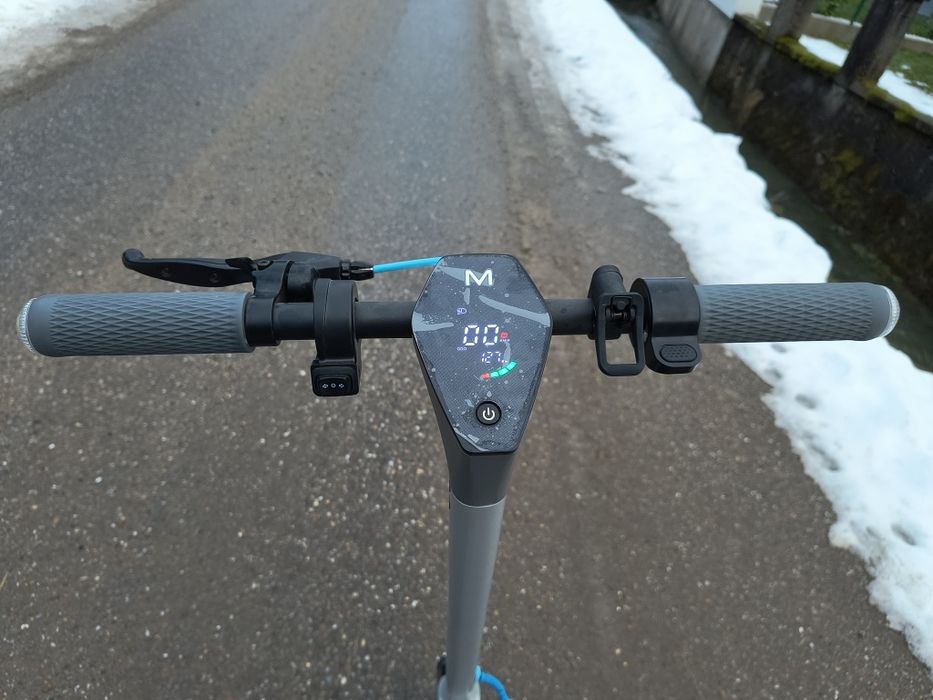 Trotineta electrica motus scooty perfect functionabila