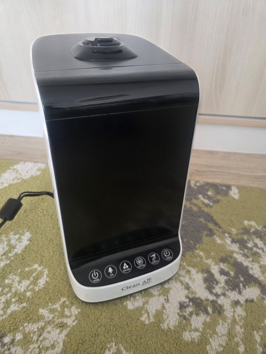 Clean Air Optima Umidificator si ionizare