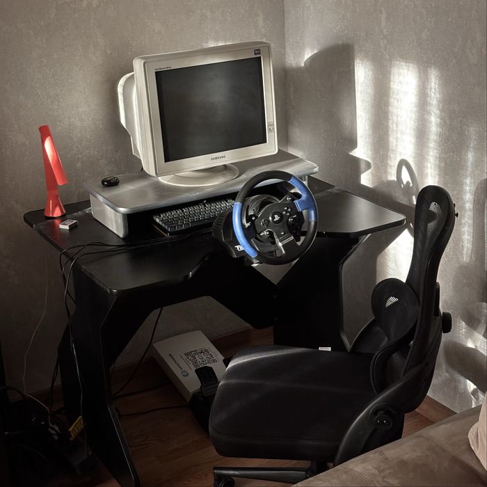 Игровой руль Thrustmaster T150 (Force Feedback, PC/PS4/PS5) + Коробка