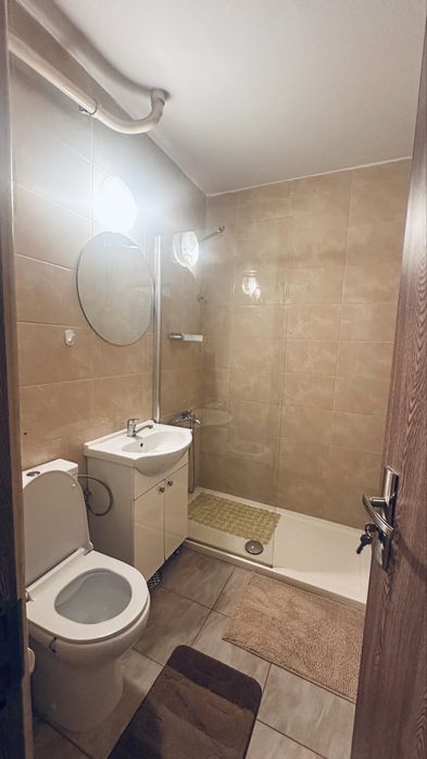 Inchiriez Garsoniera in Brazda la G-uri zona excelenta