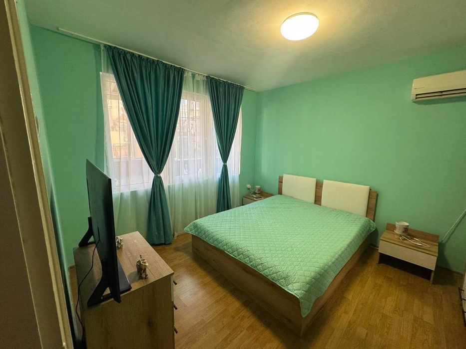 Продава се Тристаен апартамент в Плевен, 9-ти квартал - 85 кв.м за 1648 €/кв.м - Снимка #8