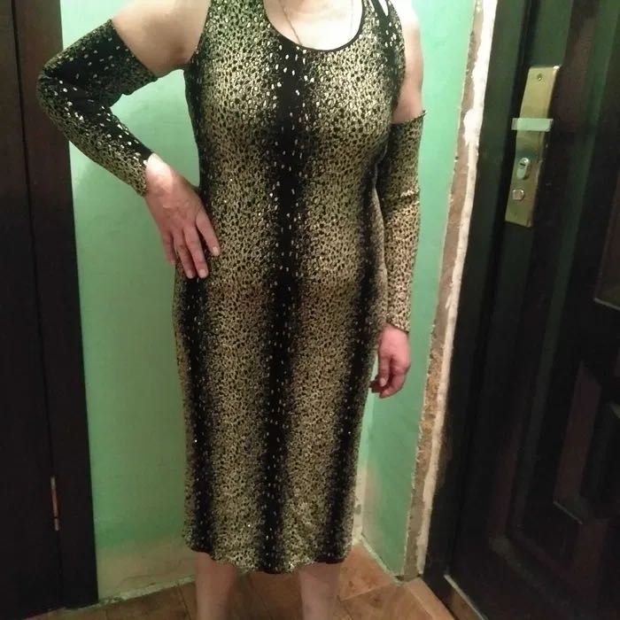 Продам платье 48р-р