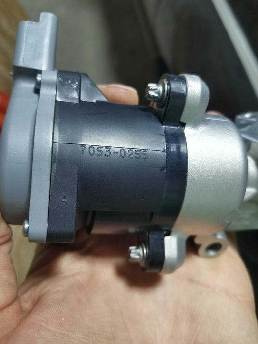 Citroen Peugeot Нов EGR клапа Valeo за 2.7 HDI