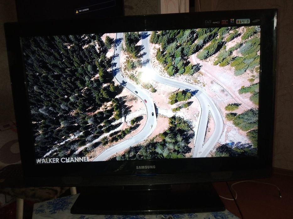 Продам телевизор самсунг