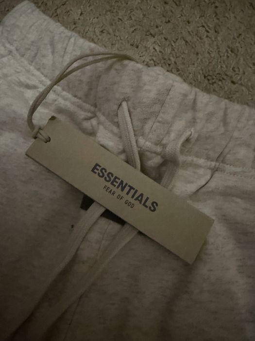 Pantaloni scurti essentials