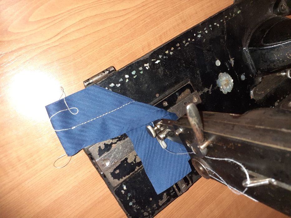 De vânzare mașină de cusut