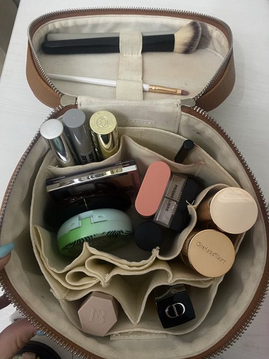 Всю косметичку из люкс сегментс