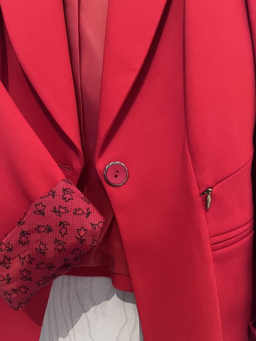 Педжак в отличном состояние