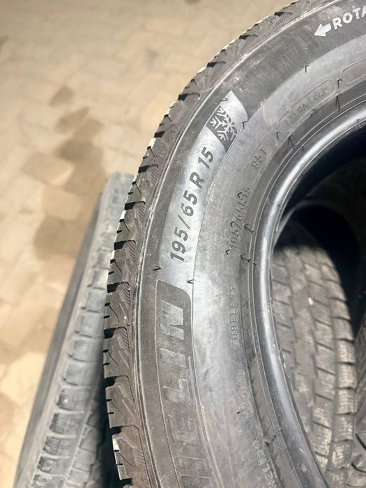 Michelin X Ice 195/65/15 продаю зимние колеса липучки в идеальном сост