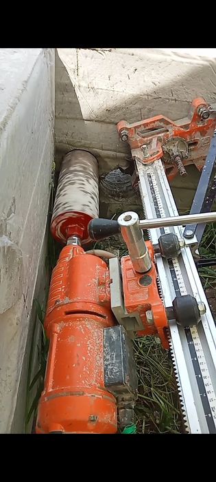 Сантехник, разморозка трубы, чистка канализации