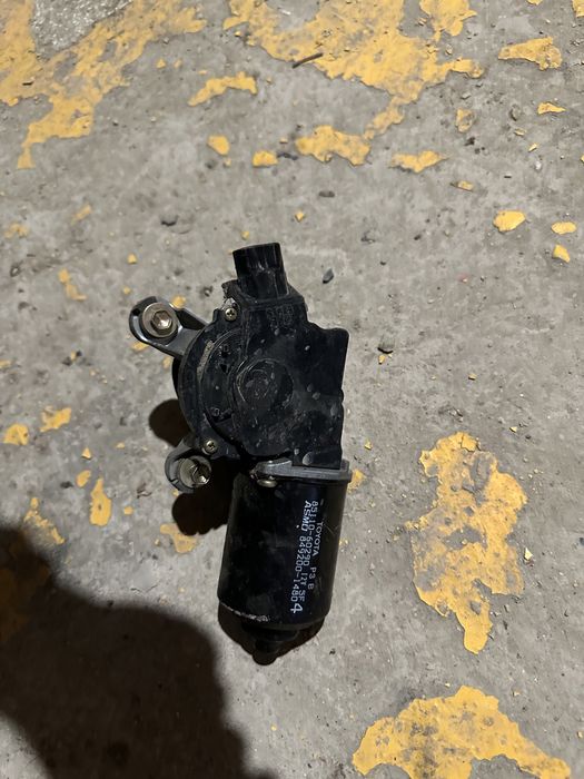 Запчасти на Toyota Land Cruiser 100