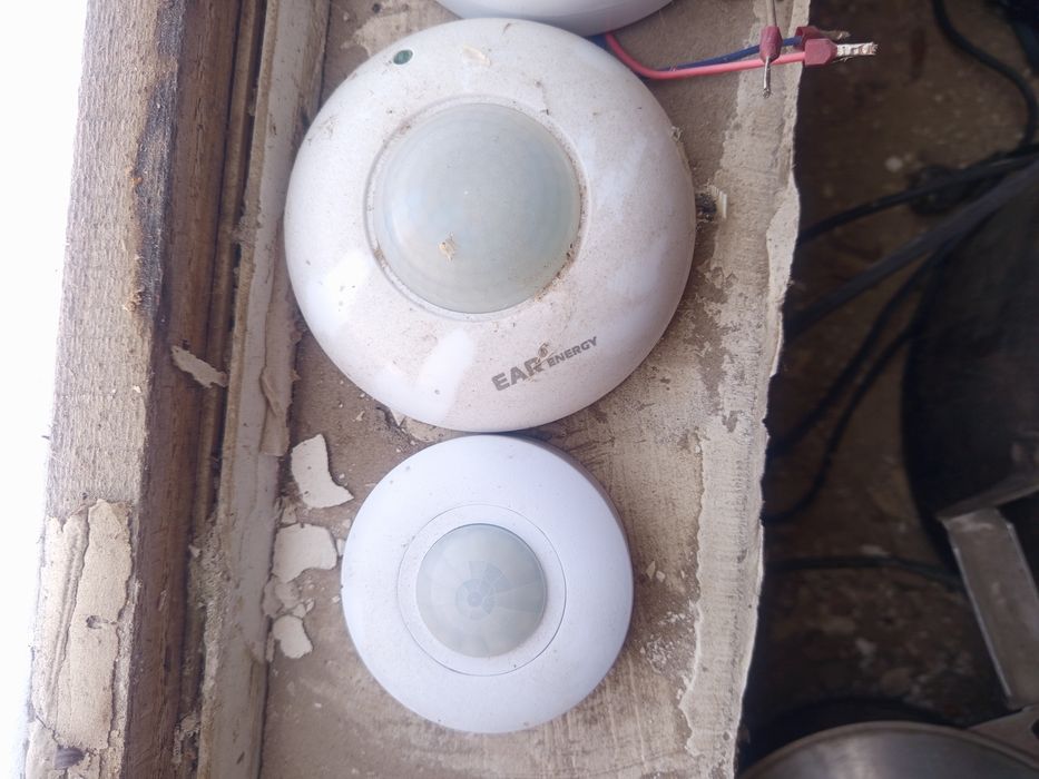 Продам  датчики движения