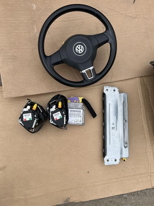 Vând planșă bord VW Golf 6 model 2010 Mk 6 cu toate aerbagurile