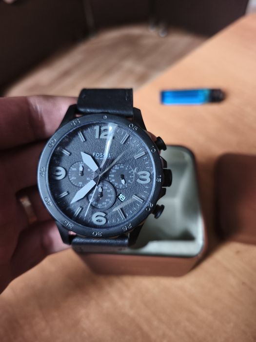 Продам часы Fossil