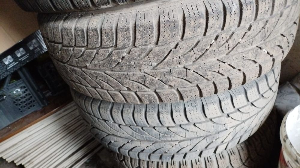 Комплект шин с дисками. R14