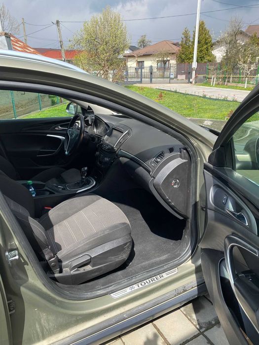 Opel Insignia Sports Tourer 4X4 / Manuala / Navi / Euro 6
