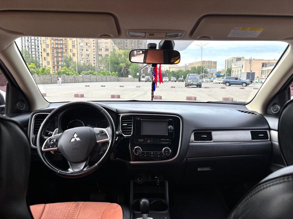 Продам Mitsubishi Outlander