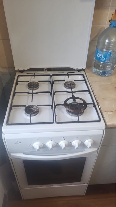 Срочно продам газ плиту
