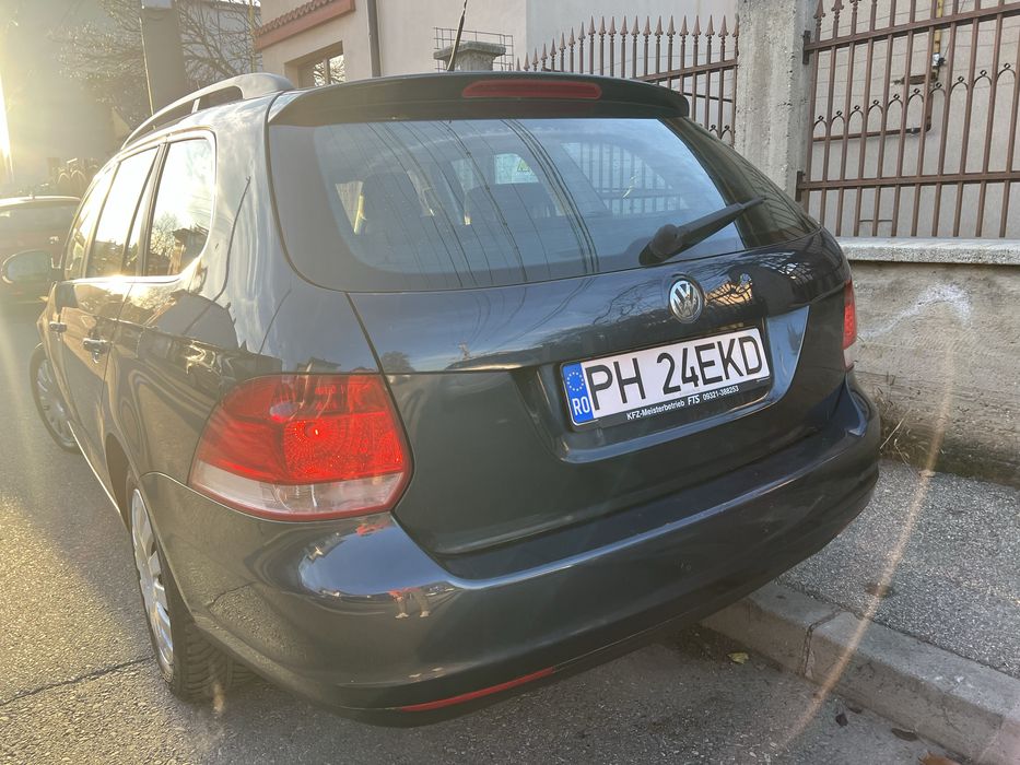 Volkswagen Golf V break 1.6 MPI 2009
