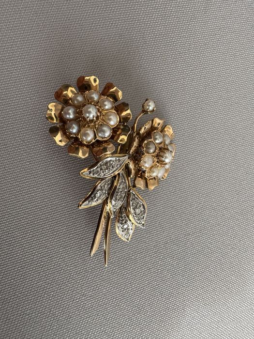 Brosa aur diamante perle