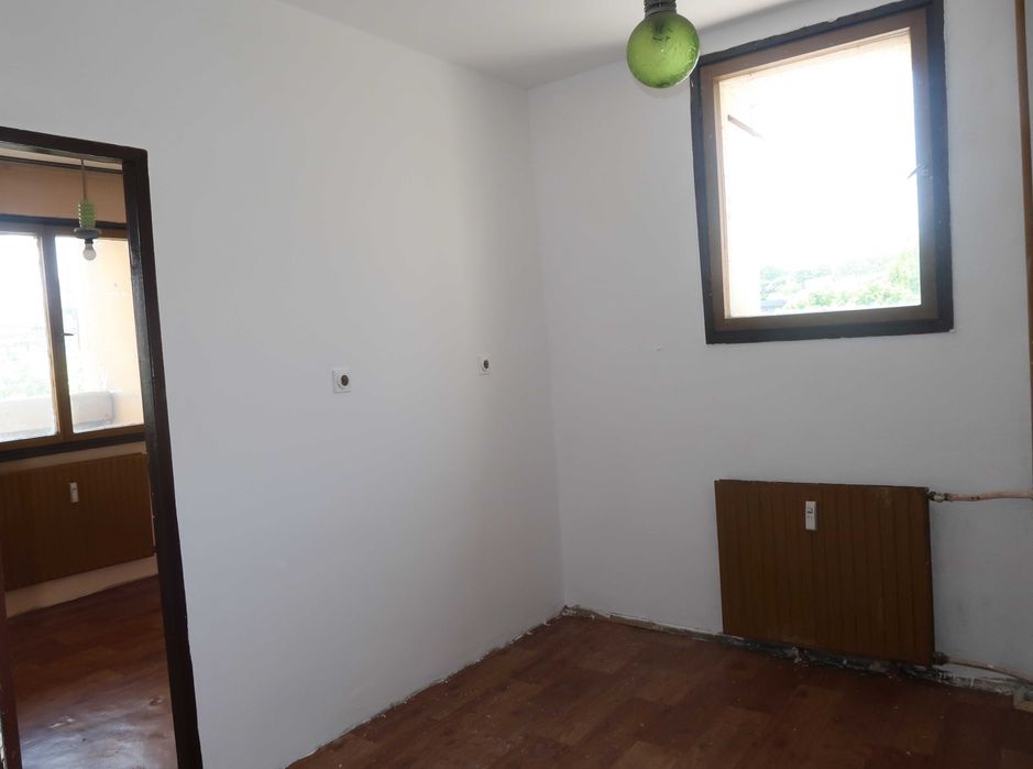 Продава се Тристаен апартамент в София, Красно село - 91 кв.м за 1869 €/кв.м - Снимка #6