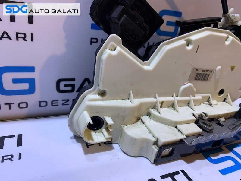Broasca Incuietoare Usa Portiera Dreapta Fata cu 7 Pini Skoda Yeti 2010 - 2013 Cod 5K2837016 [V0474]