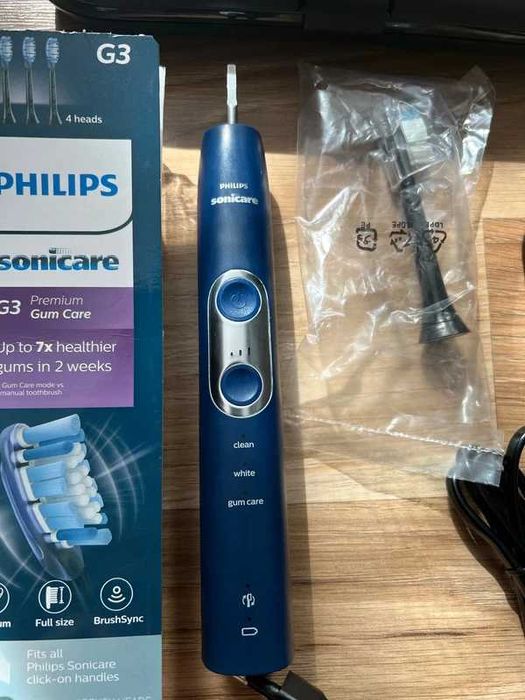 Periuta de dinti electrica Philips Sonicare + rezerve