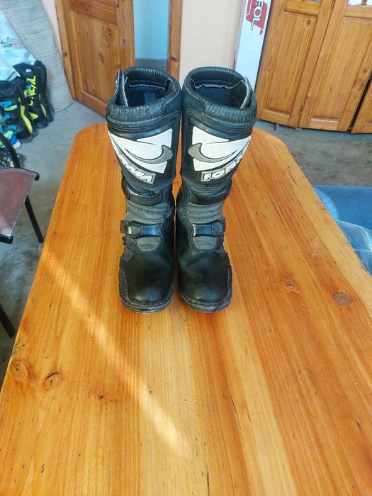 кросови ботуши FORMA