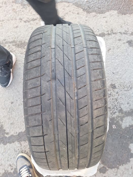 Шины летний 255/45 R18