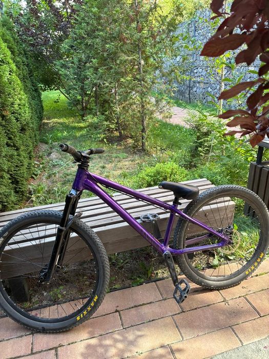 Canyon Stitched 360  dirtbike