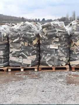 Lemne de foc – soluții economice la palet/tonă