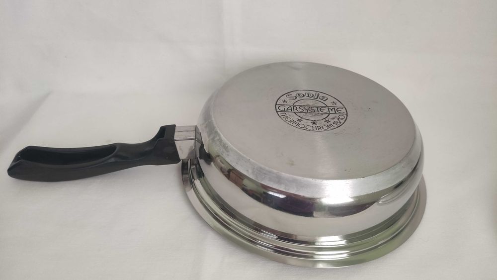 Масивен тиган от неръждаема стомана с двойно дъно