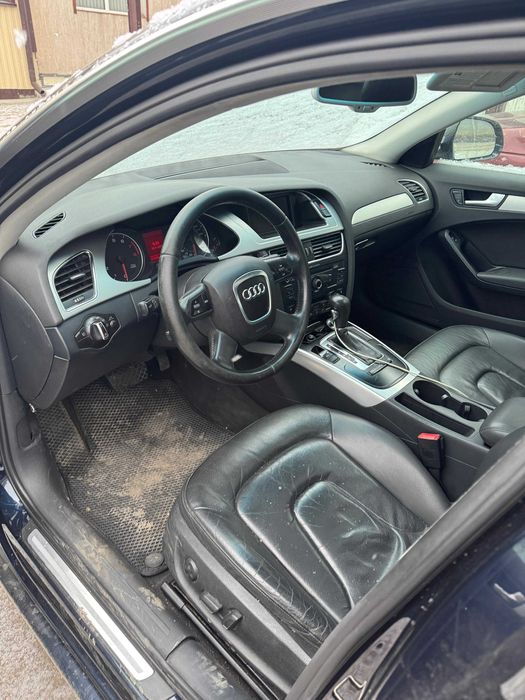 Продам Ауди А4 Б8