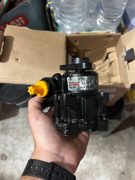 Pompă hidraulică, sistem directie TRW pentru Audi A4 B6/B7/Seat Exeo