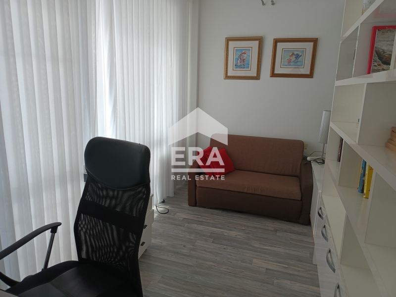 Продава се Четиристаен апартамент в Поморие - 194 кв.м за 1135 €/кв.м - Снимка #8