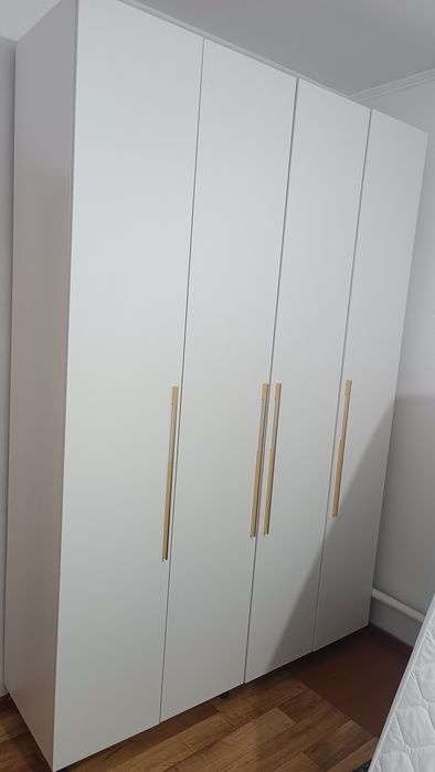 продам шкаф 230 на 160