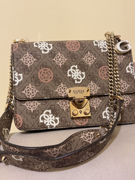 Чанта Guess Eliette